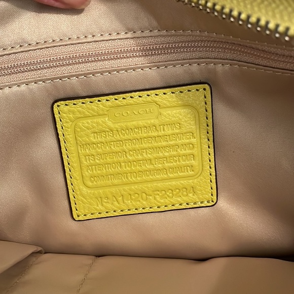 COACH - leather park Carrie tote- F23284-NWT - Picture 3 of 14